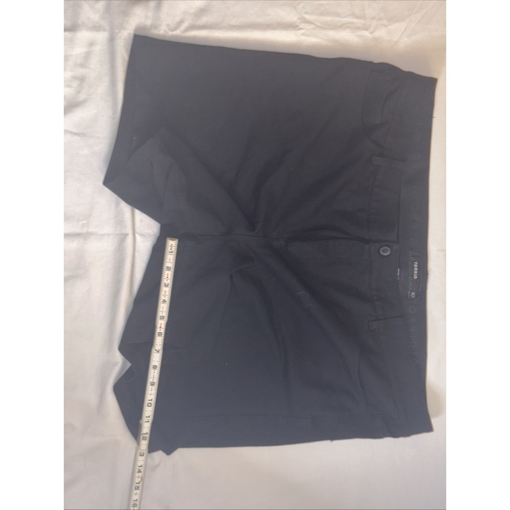 Torrid Womens Black Shorts Size 28  Chino Like Style Front Pockets‎